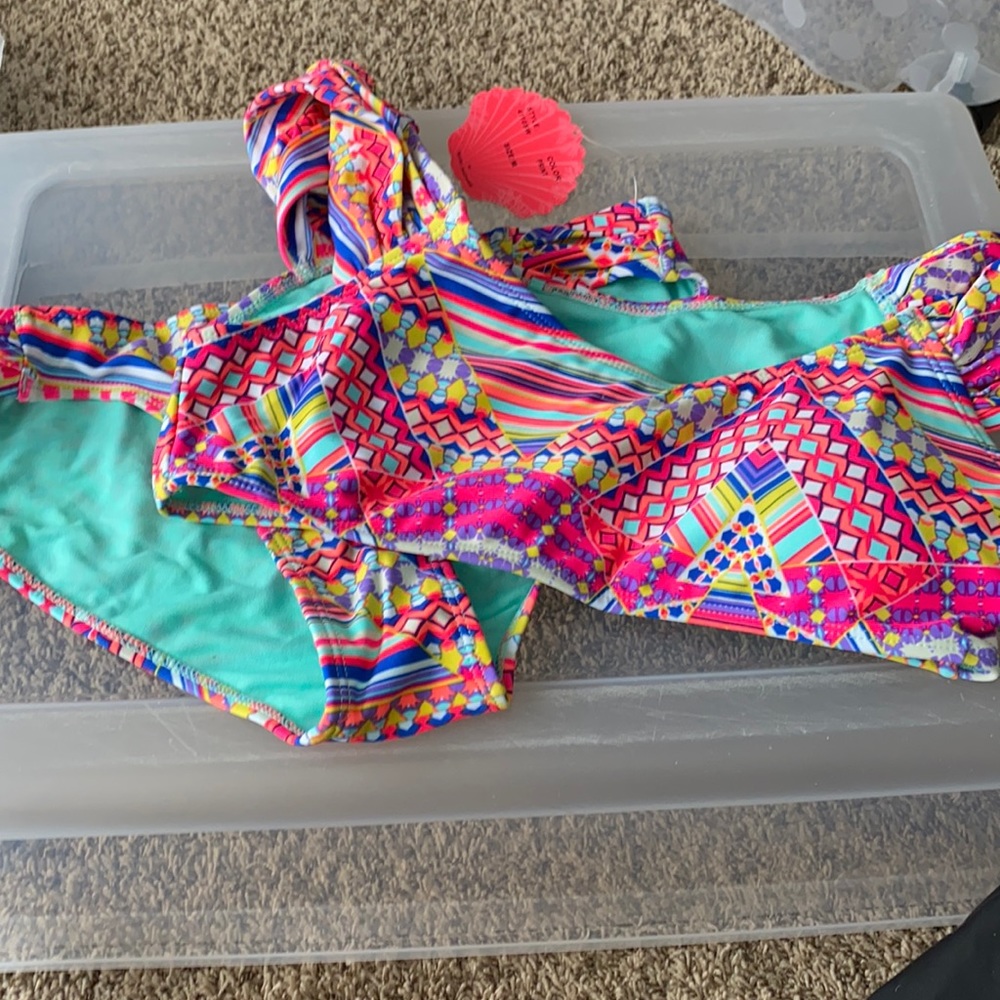 Two piece cap sleeve swim suit